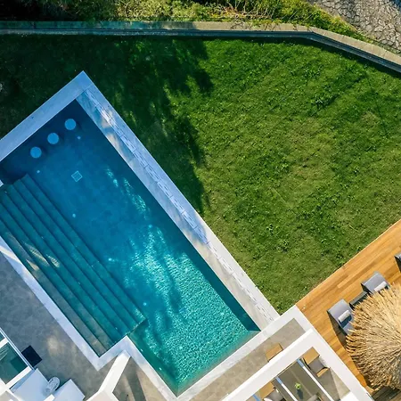 Вилла Cavo Mare Mirazur Планос